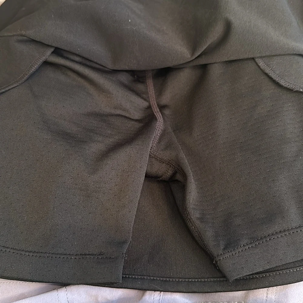 Athleta ST Black Reflective Decal Skort EUC - Picture 5 of 6